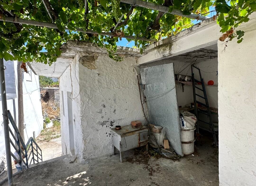Two-storey house in the village of Vatos.