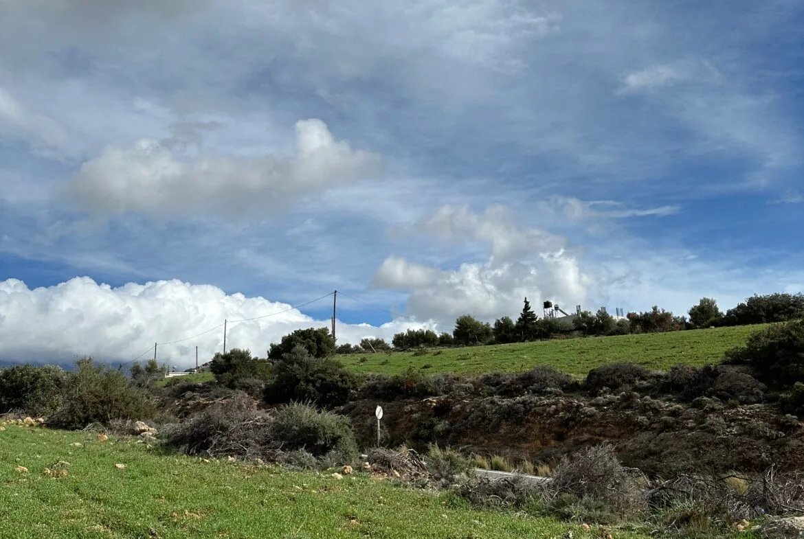 Plot of 7.145 sqm in Agia Galini.