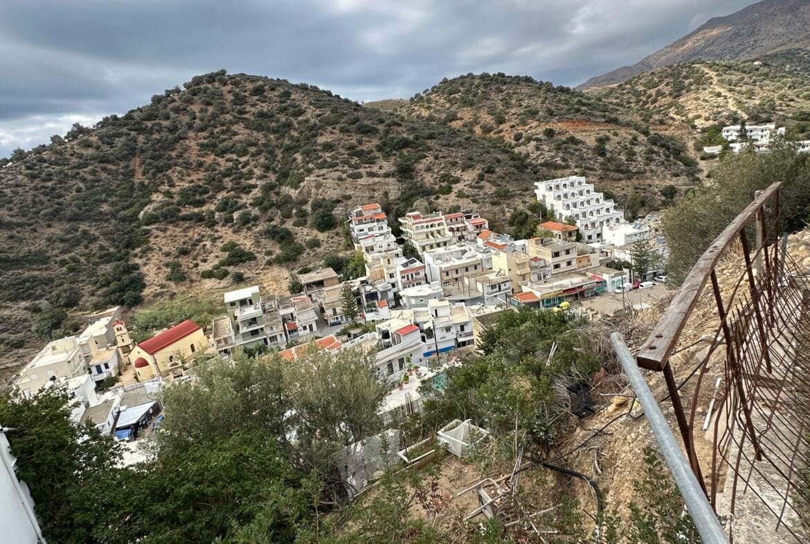 3.611 square meter plot located in Agia Galini.
