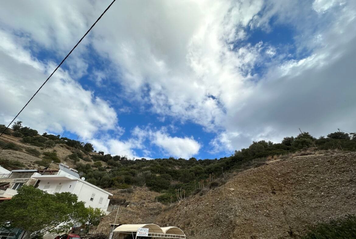 3.611 square meter plot located in Agia Galini.