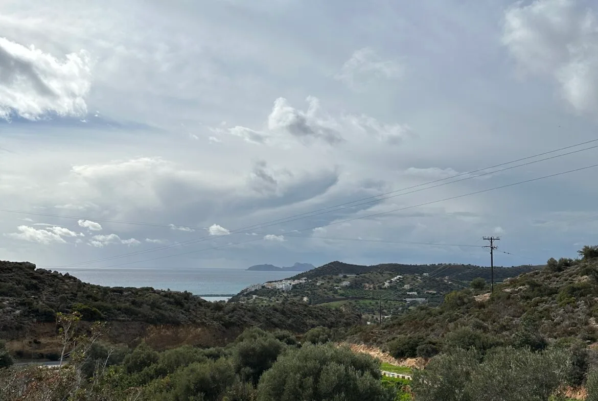 Plot of 7.145 sqm in Agia Galini.