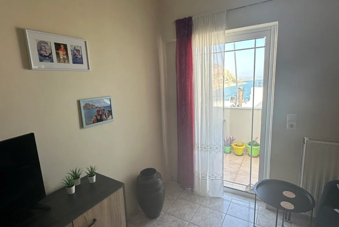 Apartment of 45 sq.m. for rent in Agia Galini.