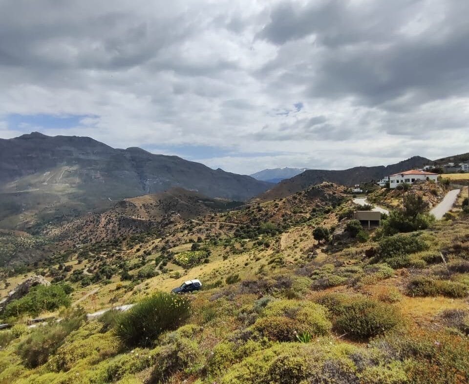 2.376m² plot in Sactouria area.