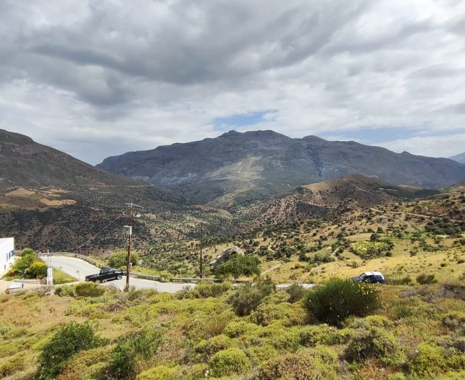 2.376m² plot in Sactouria area.